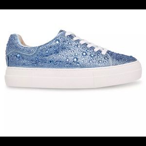 Betsey Johnson Women's Sidny Sneakers 8.5 M